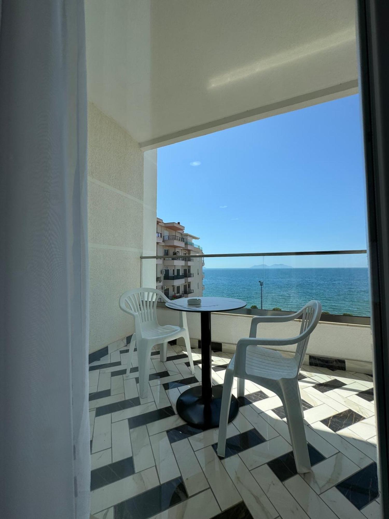 Hotel Britania Vlorë 客房 照片