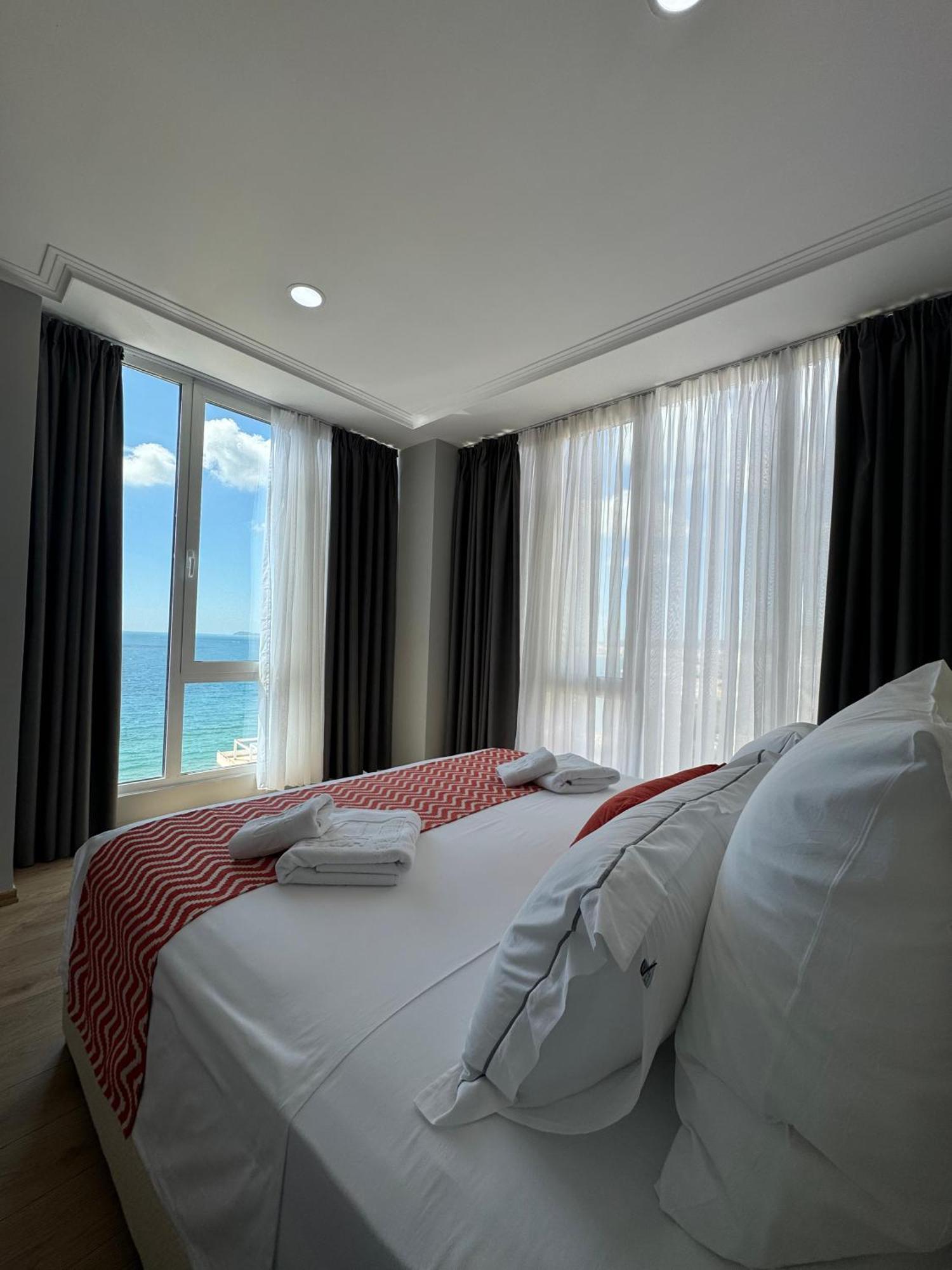 Hotel Britania Vlorë 外观 照片