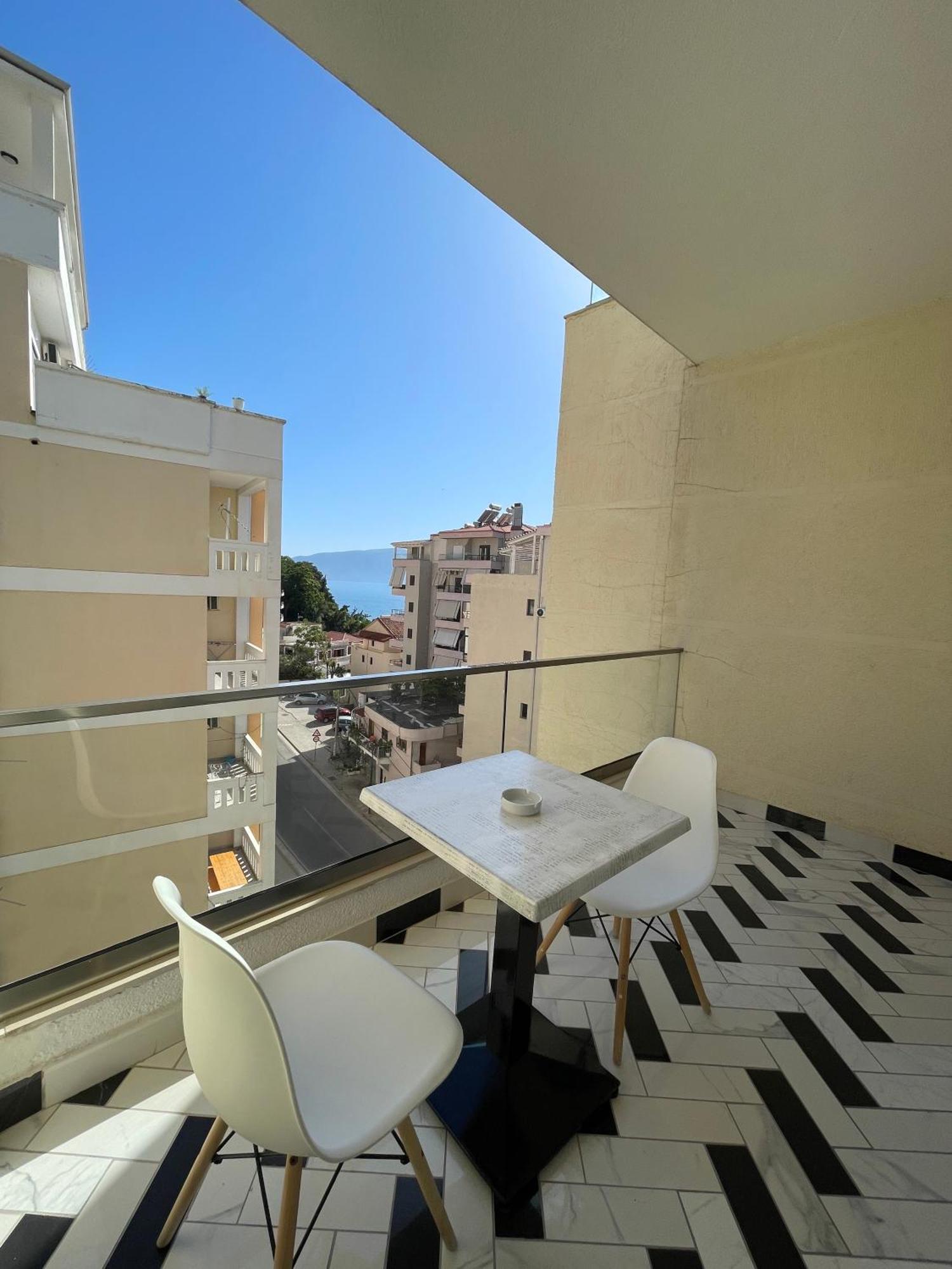 Hotel Britania Vlorë 客房 照片