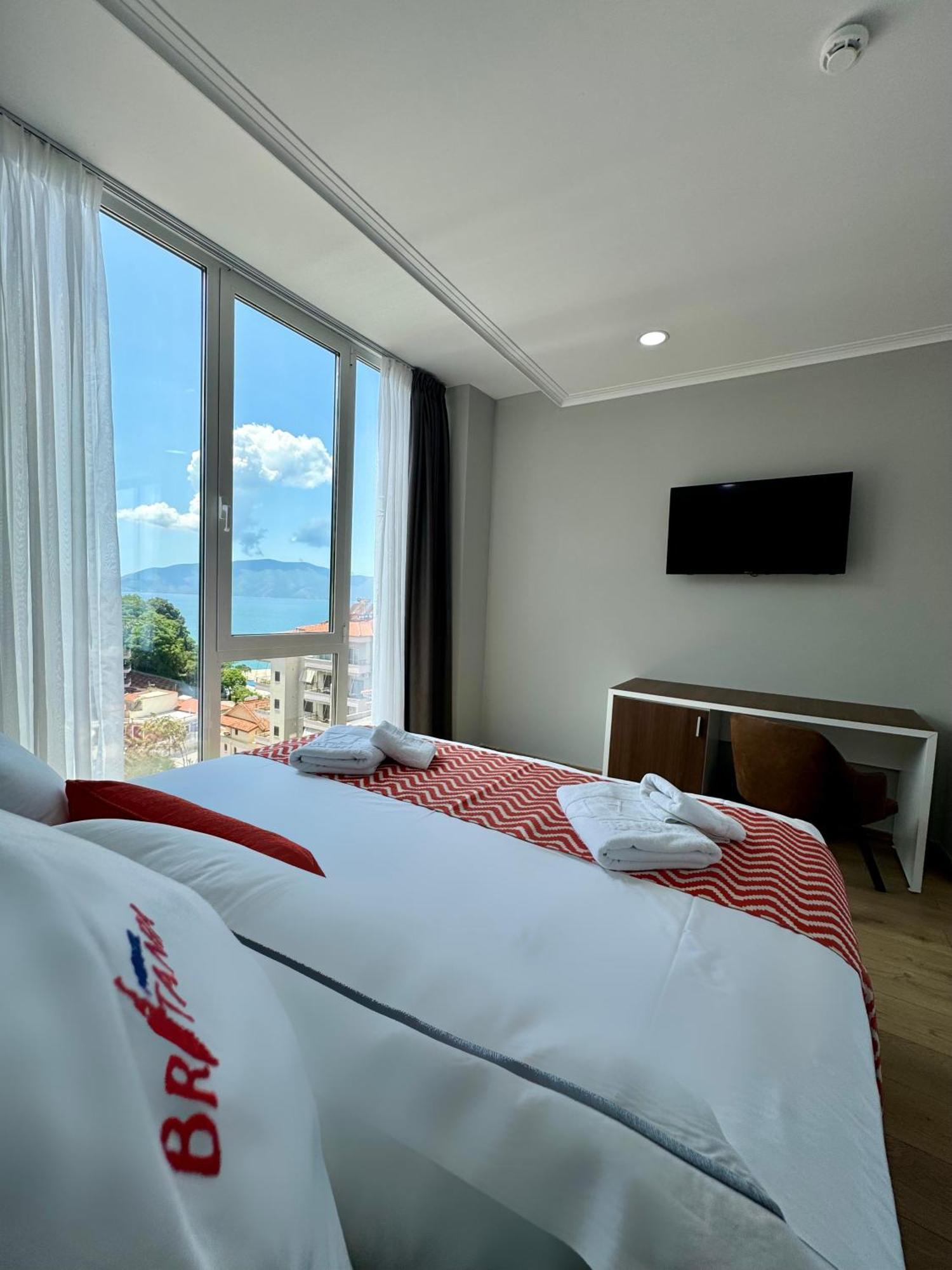 Hotel Britania Vlorë 外观 照片