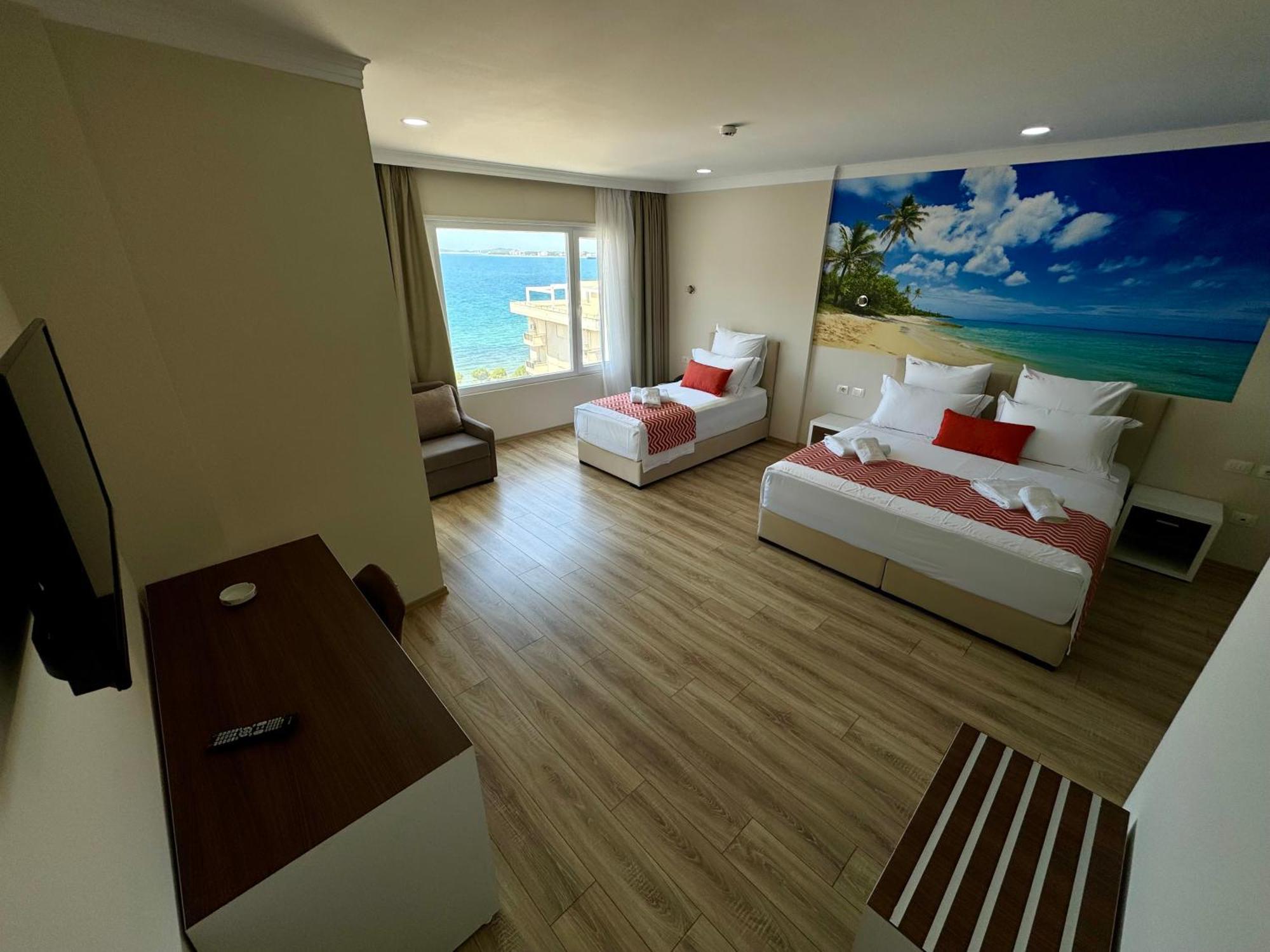 Hotel Britania Vlorë 外观 照片