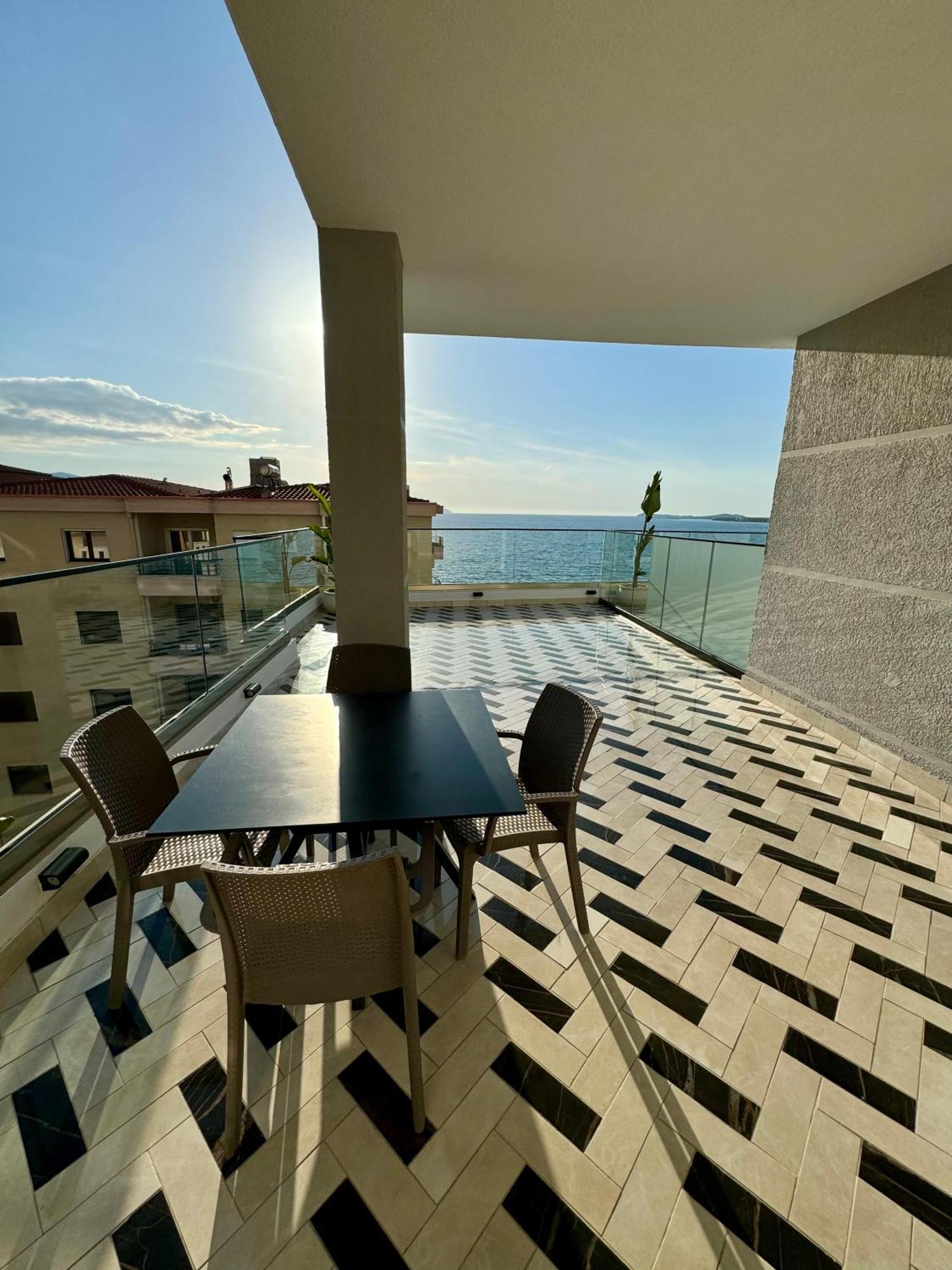 Hotel Britania Vlorë 外观 照片