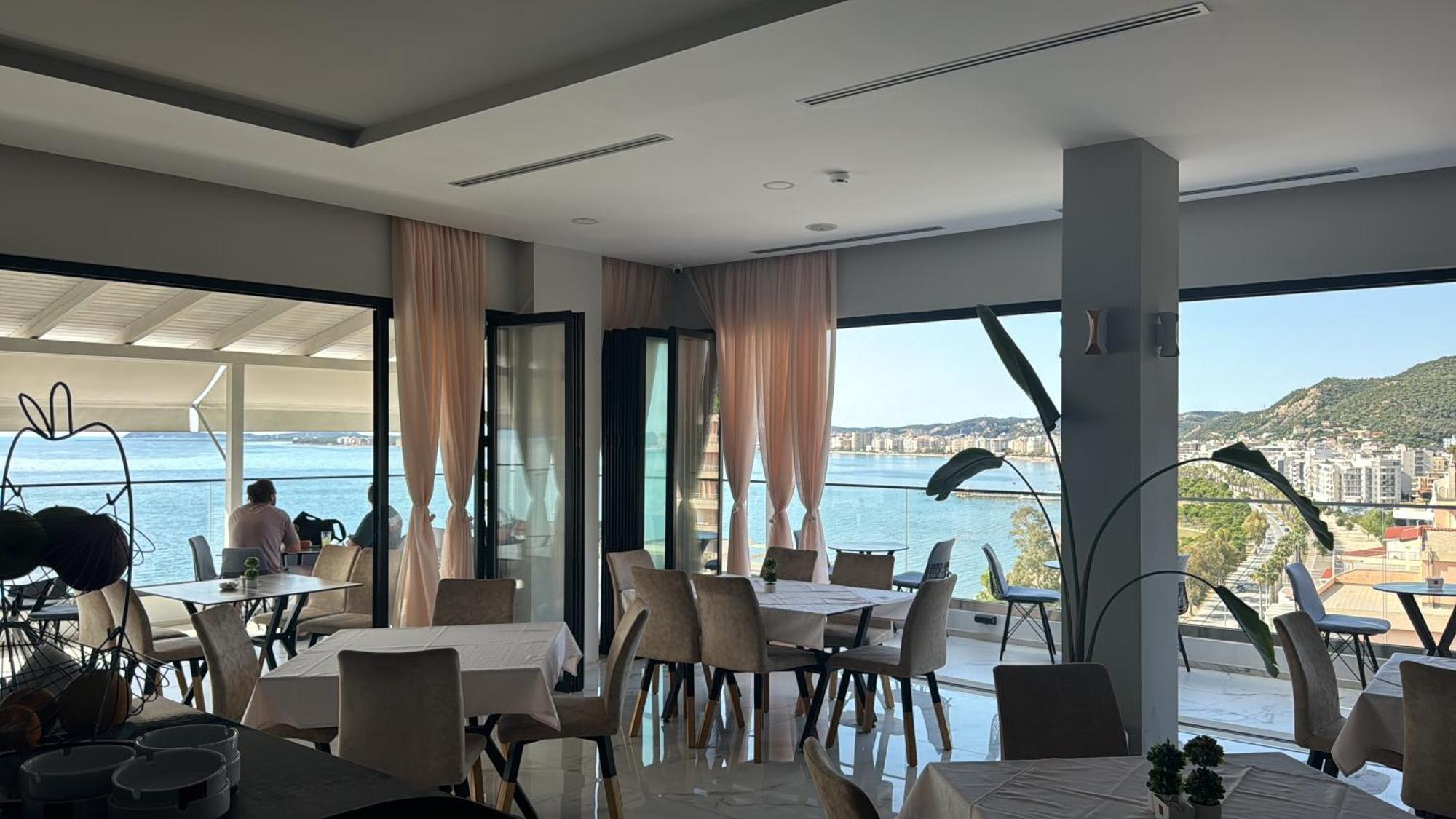 Hotel Britania Vlorë 外观 照片