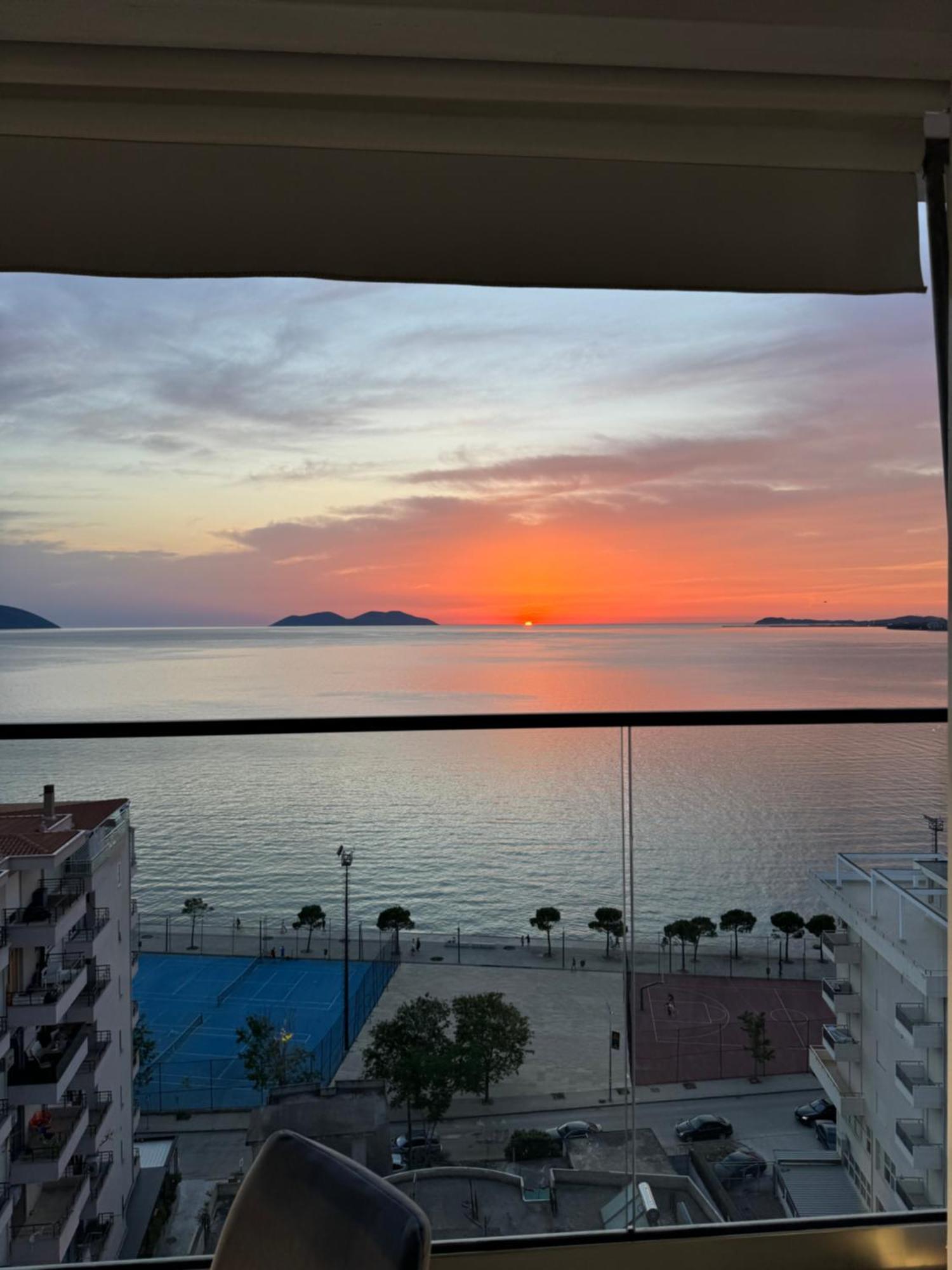 Hotel Britania Vlorë 外观 照片